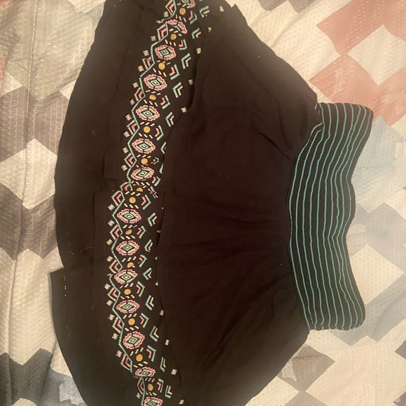 Justice 18/20 size girls skirt - Picture 3 of 3